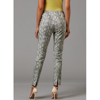 Střih Butterick 6565 úzké kalhoty s gumou v pase