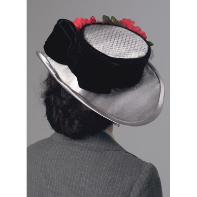 Střih Butterick 6397 historické klobouky