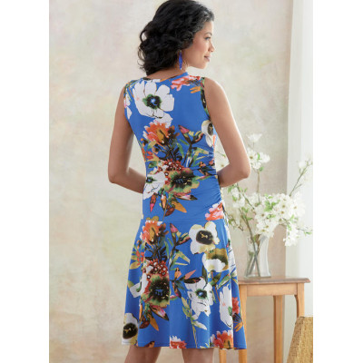 Střih Butterick 6680 áčkové šaty bez rukávů s řasením na boku