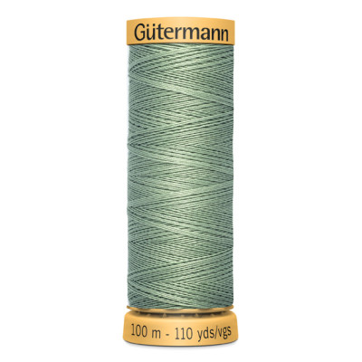 8816 Bavlněná nit Gütermann 100 m, zelená