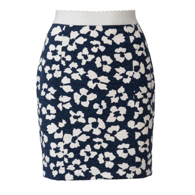 Střih Burda 6112, návod na šití: pouzdrová sukně s pružným pasem