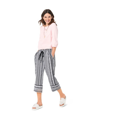 Střih Burda 6111, návod k šití: halenka s výstřihem Carmen, halenkové šaty s gumou v pase