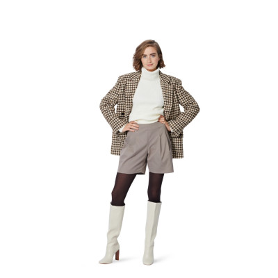 Střih Burda 5942, návod k šití: kalhoty se sklady, šortky