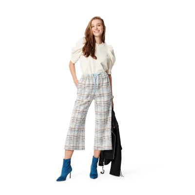 Střih Burda 5960, návod k šití: široké kalhoty s gumou v pase