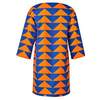 Střih Burda 5925, návod k šití: rovné šaty s lodičkovým výstřihem