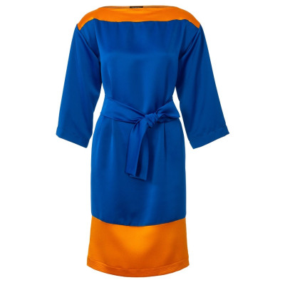 Střih Burda 5925, návod k šití: rovné šaty s lodičkovým výstřihem