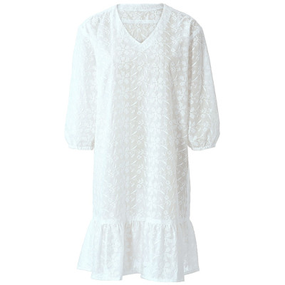 Střih Burda 5907, návod k šití: volné rovné šaty