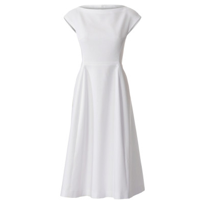 Střih Burda 5901, návod k šití: šaty s rozšířenou sukní