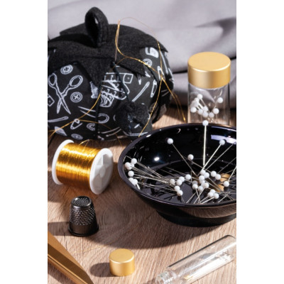 Kovový náprstek M černý Hemline Gold