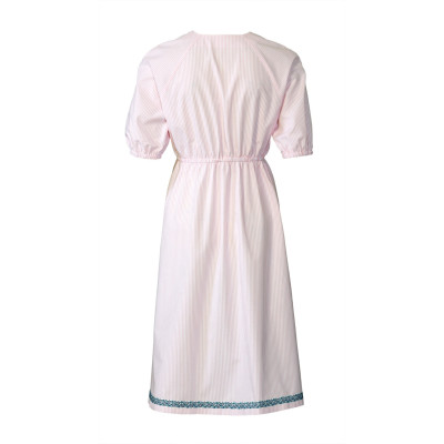 Střih Burda 5803, návod k šití: zavinovací šaty s gumou v pase, halenkové šaty