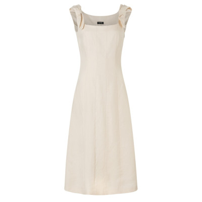 Střih Burda 5736, návod k šití: šaty na ramínka, šaty s rozšířenou sukní, lněné šaty