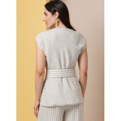 Střih Butterick 7028 propínací top, kalhoty se širokými nohavicemi