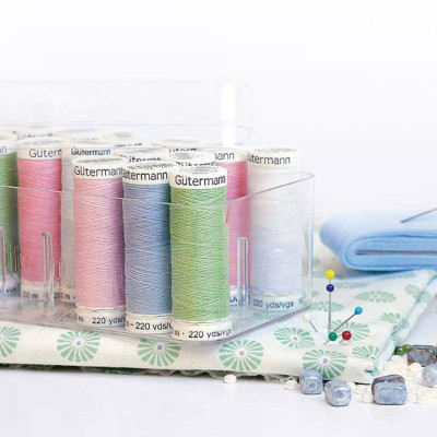 Plastový box na nitě (27 špulek) Gütermann